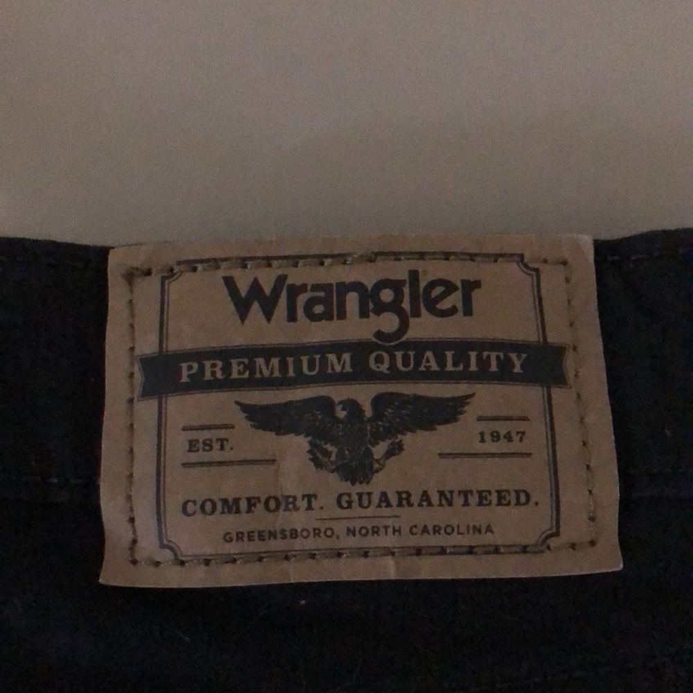 ⭐️NWOT⭐️WRANGLER Slim Straight, MENS CASUAL PANT, 38x30. - Picture 6 of 6